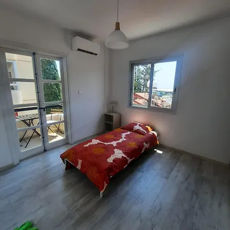 Lejlighed Modern 3br Family In Quiet Drosia With Balcony *