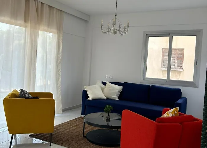Modern 3br Family In Quiet Drosia With Balcony Apartment *