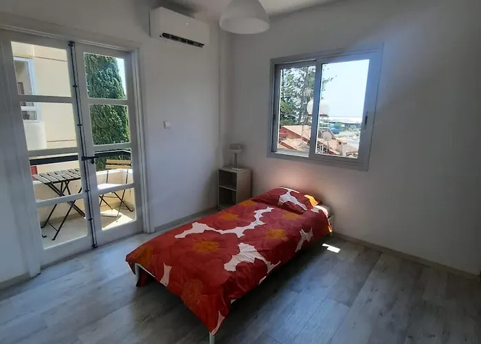 Apartment Modern 3br Family In Quiet Drosia With Balcony *