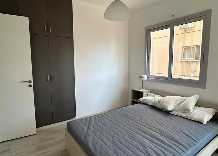 Modern 3br Family In Quiet Drosia With Balcony Apartment